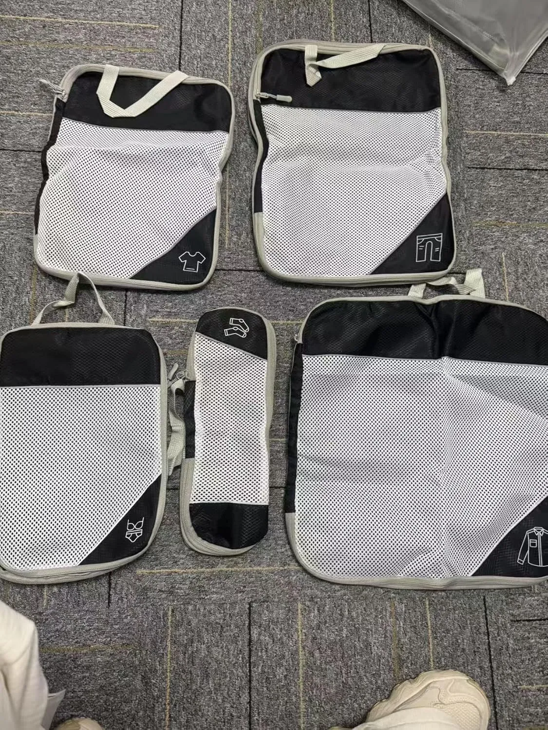 5 Set Compression Packing Cubes for Suitcases, Luggage Packing Organizers Mesh Bag for Road Trip Travel Accessories (Black)