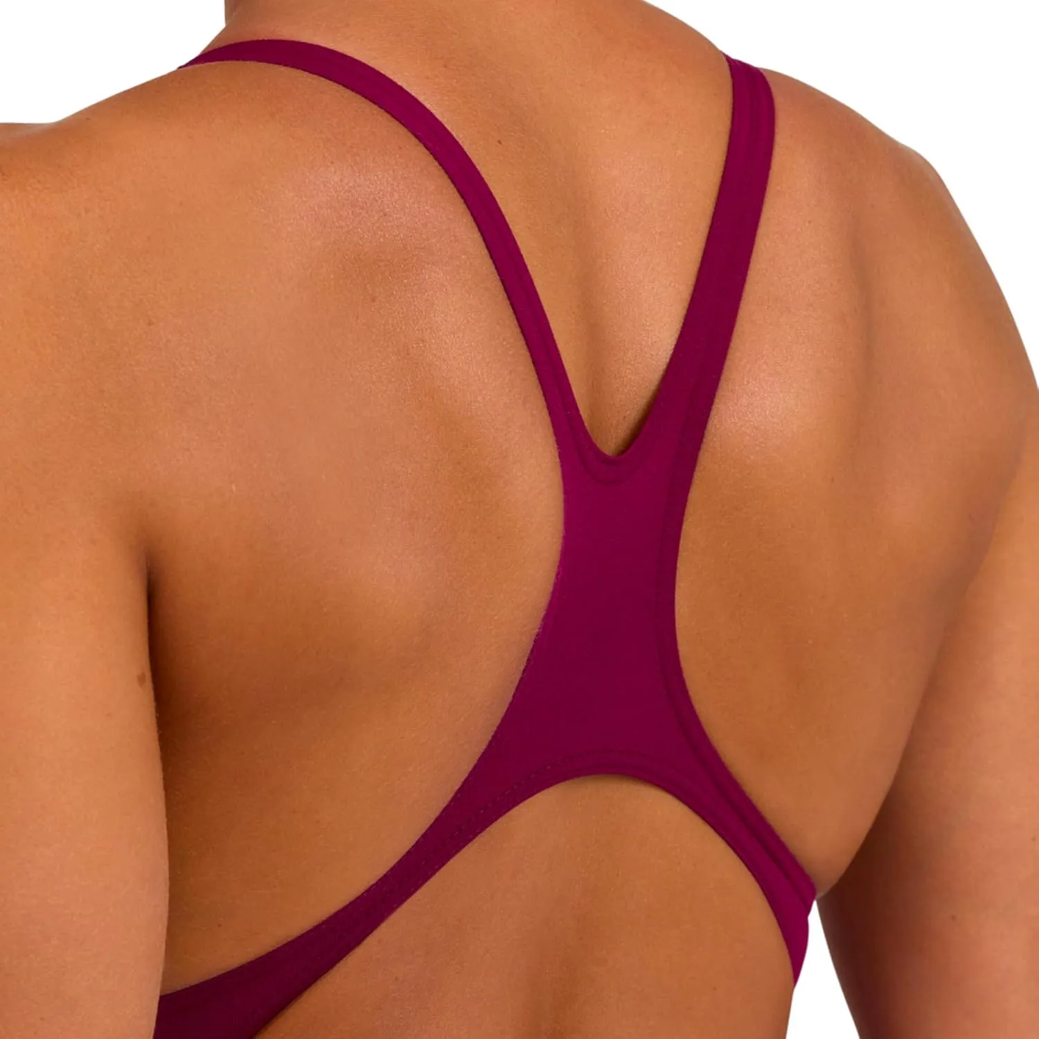 ARENA Women's Team Solid Athletic One Piece Swimsuit - Quick Drying, Chlorine Resistant, Sporty Ladies Swimsuit