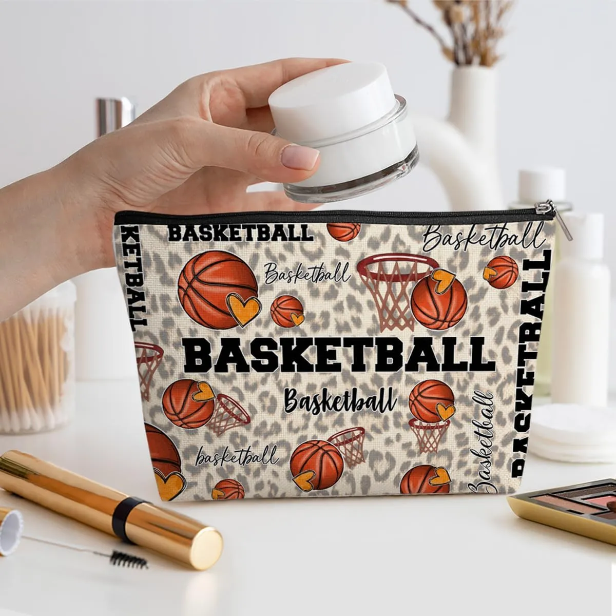 Basketball Gifts Basketball Accessories Stuff Makeup Bag, Basketball Lover Gifts Cosmetic Bag for Women Girls Sport Team Players Coworker Soul Sister Friends Birthday Christmas Friendship Gifts