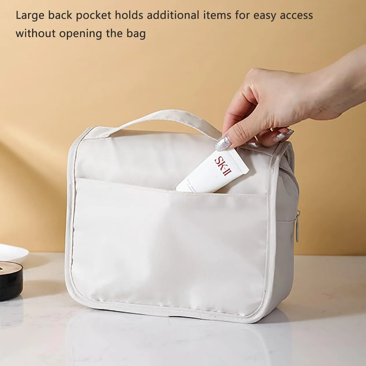 IMCUZUR Hanging Travel Toiletry Bag for Women, Water-resistant Makeup Bag Cosmetic Organizer for Traveling Accessories Toiletries (Black)