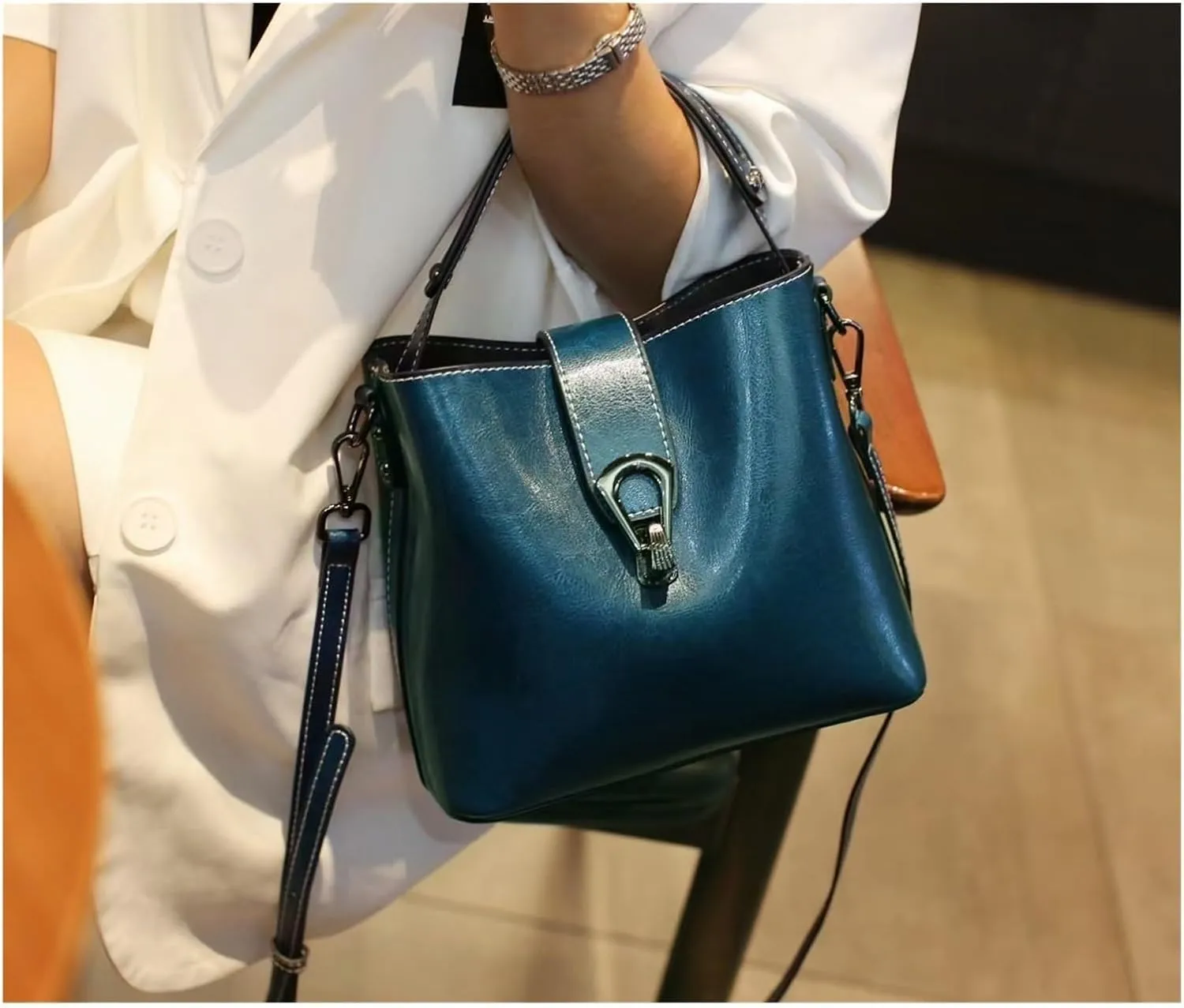 Oil Wax Leather Women's Bucket Bag Casual and Simple Handbag Large Capacity Ladies Cowhide Fashionable Crossbody