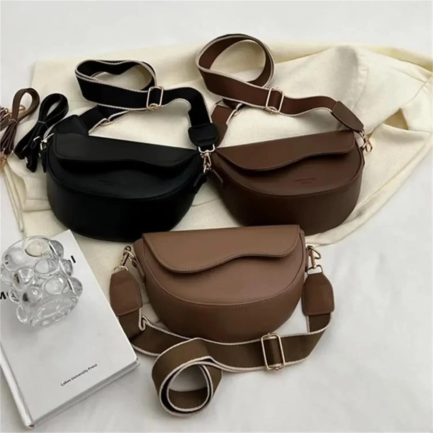 Small Leather Saddle Armpit Bags for Women Summer Chain Shoulder Crossbody Bag Ladies Vintage Underarm Handbags