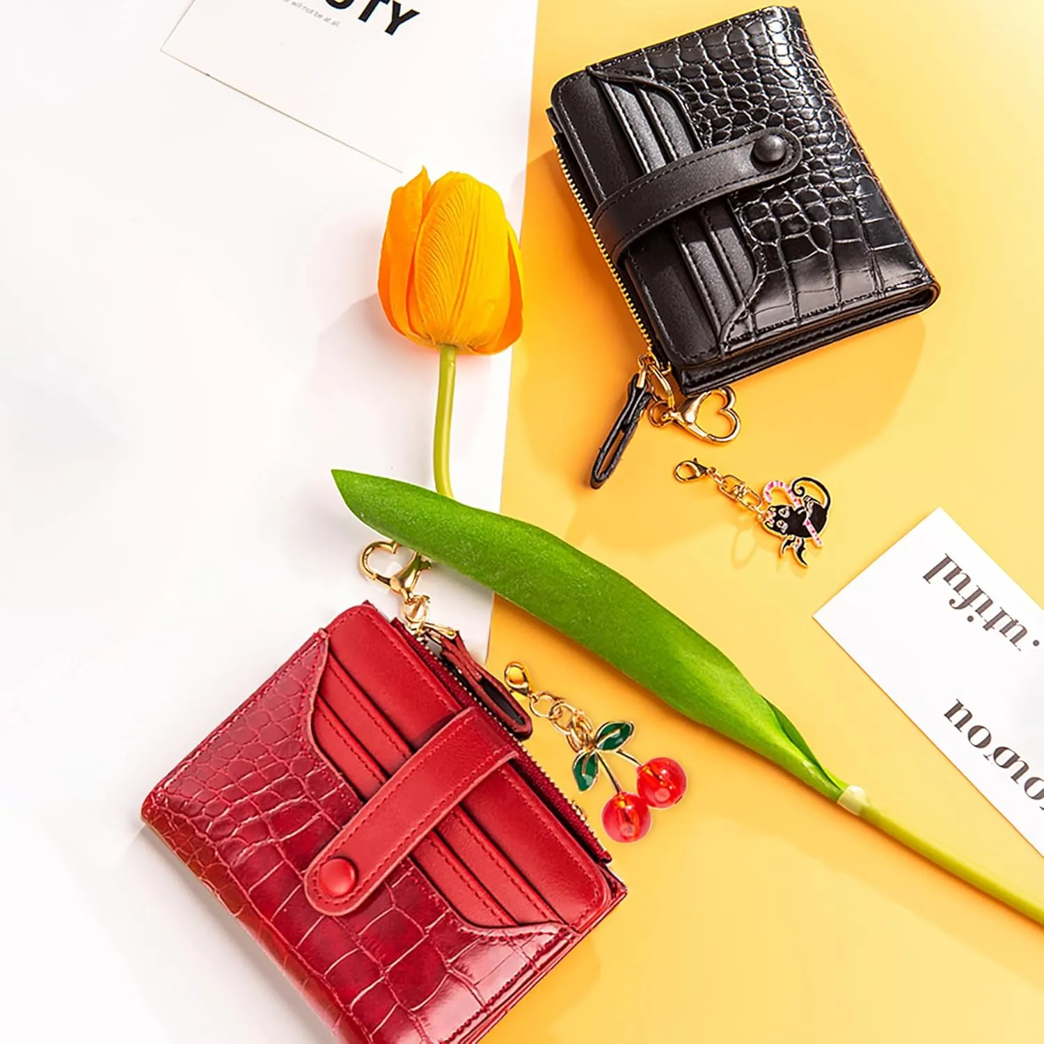 Wallet Keychain Wristlet for Women Card Holder with Bracelet and Cute Key Chains Accessories Girl Small Wallets
