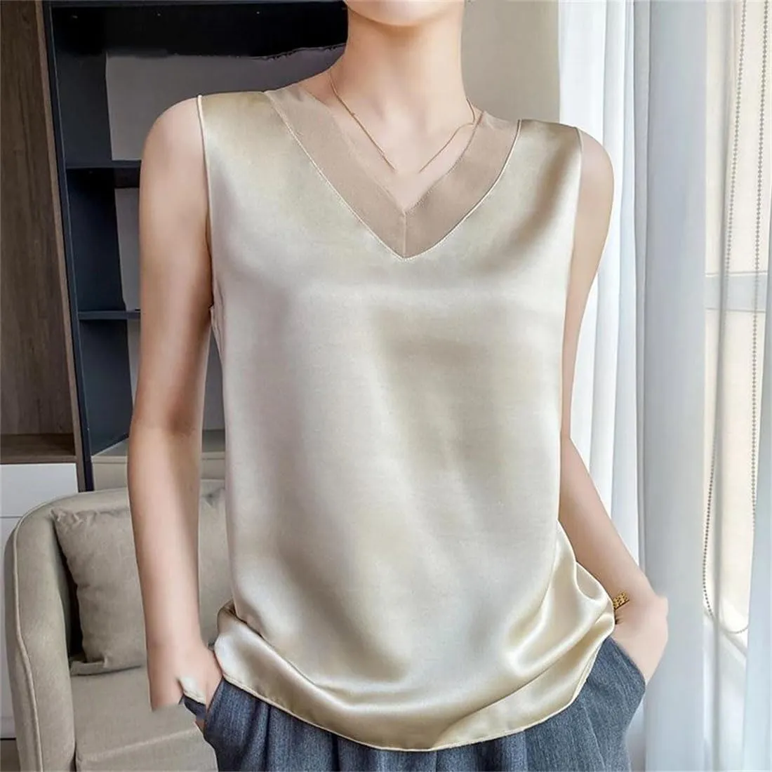 Women's Sleeveless Mulberry-Silk Camisole Summer V-Neck Satin Tank Tops Inside Vest